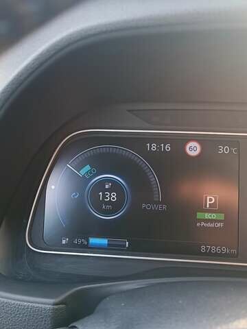 Білий Ніссан Ліф, об'ємом двигуна 0 л та пробігом 88 тис. км за 13800 $, фото 9 на Automoto.ua