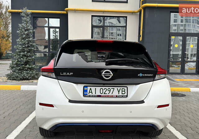 Белый Ниссан Лиф, объемом двигателя 0 л и пробегом 80 тыс. км за 13500 $, фото 8 на Automoto.ua