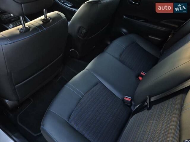 Белый Ниссан Лиф, объемом двигателя 0 л и пробегом 161 тыс. км за 13290 $, фото 23 на Automoto.ua