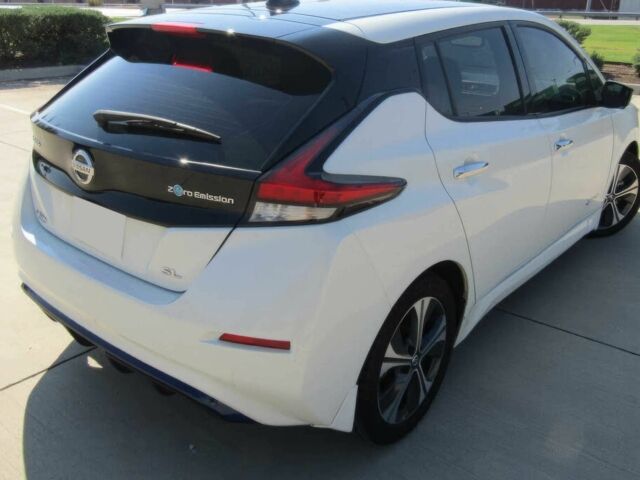 Белый Ниссан Лиф, объемом двигателя 0 л и пробегом 39 тыс. км за 8500 $, фото 6 на Automoto.ua