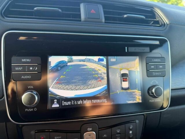 Белый Ниссан Лиф, объемом двигателя 0 л и пробегом 34 тыс. км за 8000 $, фото 7 на Automoto.ua