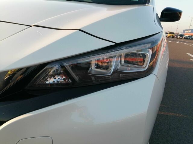 Білий Ніссан Ліф, об'ємом двигуна 0 л та пробігом 44 тис. км за 18418 $, фото 18 на Automoto.ua