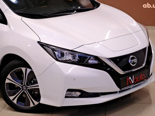 Білий Ніссан Ліф, об'ємом двигуна 0 л та пробігом 51 тис. км за 14800 $, фото 2 на Automoto.ua