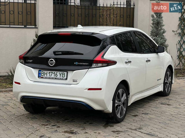 Белый Ниссан Лиф, объемом двигателя 0 л и пробегом 29 тыс. км за 17900 $, фото 11 на Automoto.ua