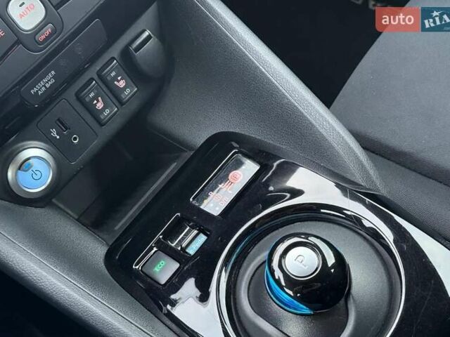 Білий Ніссан Ліф, об'ємом двигуна 0 л та пробігом 90 тис. км за 11700 $, фото 10 на Automoto.ua