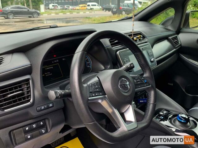 Белый Ниссан Лиф, объемом двигателя 40 л и пробегом 42 тыс. км за 19200 $, фото 9 на Automoto.ua