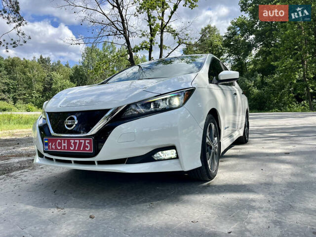 Білий Ніссан Ліф, об'ємом двигуна 0 л та пробігом 22 тис. км за 15000 $, фото 8 на Automoto.ua