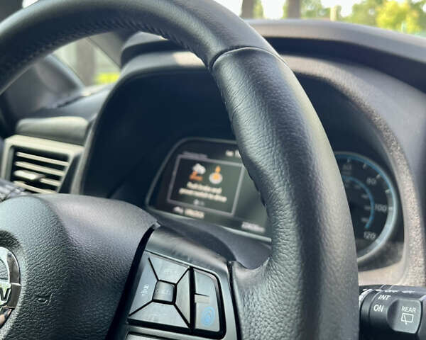 Білий Ніссан Ліф, об'ємом двигуна 0 л та пробігом 22 тис. км за 15000 $, фото 38 на Automoto.ua