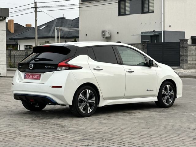 Белый Ниссан Лиф, объемом двигателя 0 л и пробегом 35 тыс. км за 13450 $, фото 3 на Automoto.ua