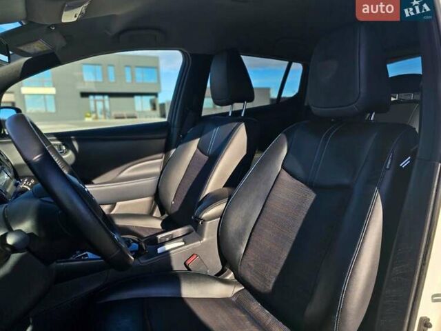 Білий Ніссан Ліф, об'ємом двигуна 0 л та пробігом 71 тис. км за 13700 $, фото 15 на Automoto.ua