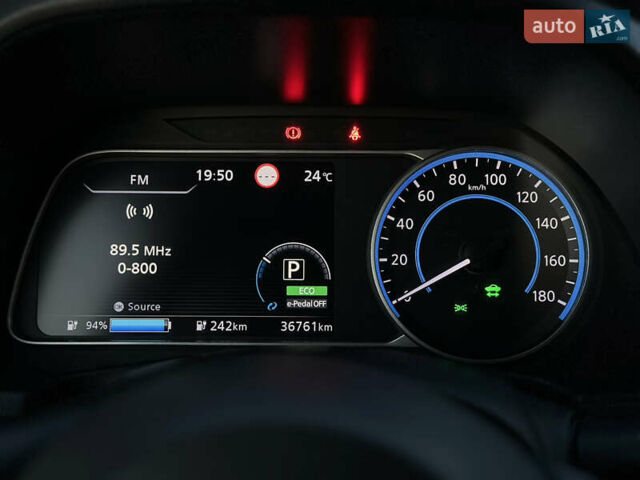 Белый Ниссан Лиф, объемом двигателя 0 л и пробегом 35 тыс. км за 12700 $, фото 47 на Automoto.ua