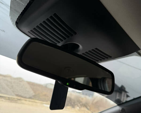 Білий Ніссан Ліф, об'ємом двигуна 0 л та пробігом 105 тис. км за 15100 $, фото 18 на Automoto.ua