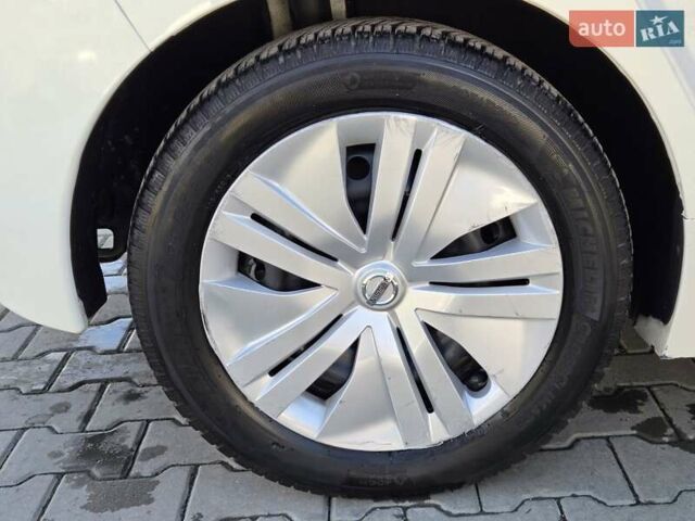 Білий Ніссан Ліф, об'ємом двигуна 0 л та пробігом 15 тис. км за 13400 $, фото 44 на Automoto.ua