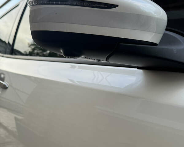 Белый Ниссан Лиф, объемом двигателя 0 л и пробегом 47 тыс. км за 17000 $, фото 6 на Automoto.ua