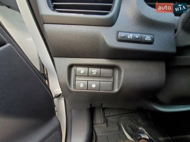 Білий Ніссан Ліф, об'ємом двигуна 0 л та пробігом 38 тис. км за 18300 $, фото 14 на Automoto.ua