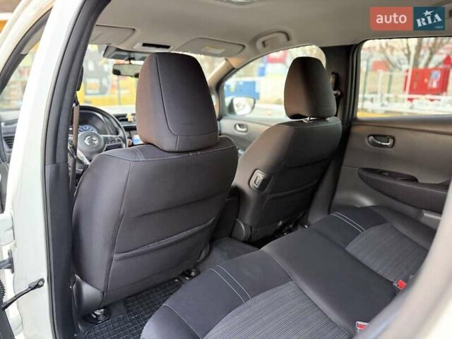 Белый Ниссан Лиф, объемом двигателя 0 л и пробегом 124 тыс. км за 11600 $, фото 25 на Automoto.ua