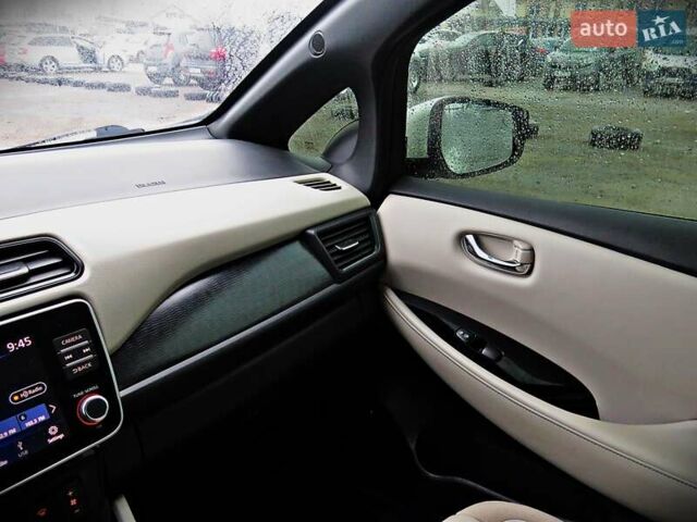 Білий Ніссан Ліф, об'ємом двигуна 0 л та пробігом 53 тис. км за 16800 $, фото 16 на Automoto.ua