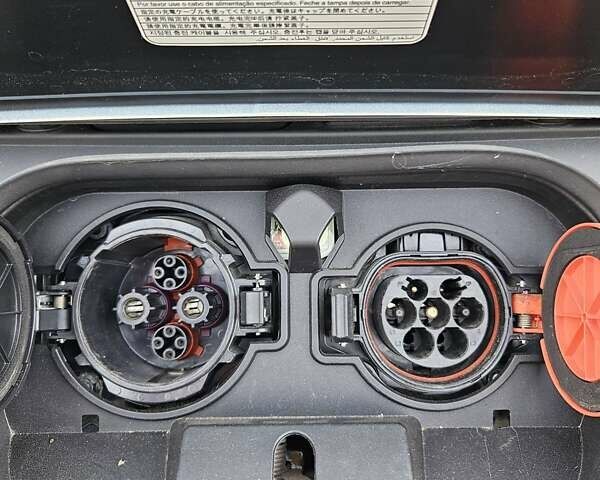 Белый Ниссан Лиф, объемом двигателя 0 л и пробегом 51 тыс. км за 14150 $, фото 31 на Automoto.ua