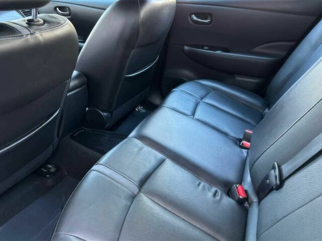 Белый Ниссан Лиф, объемом двигателя 0 л и пробегом 44 тыс. км за 9500 $, фото 13 на Automoto.ua