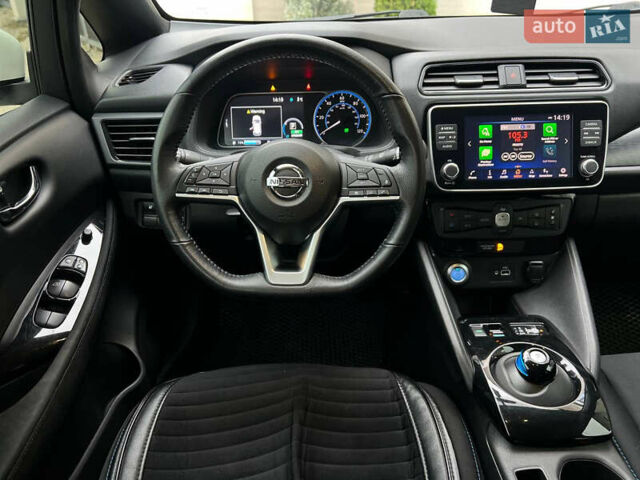 Белый Ниссан Лиф, объемом двигателя 0 л и пробегом 29 тыс. км за 17900 $, фото 26 на Automoto.ua