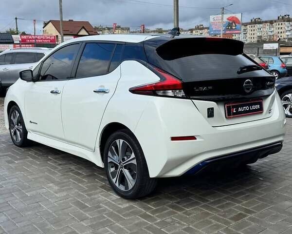 Белый Ниссан Лиф, объемом двигателя 0 л и пробегом 75 тыс. км за 15700 $, фото 2 на Automoto.ua