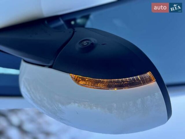 Белый Ниссан Лиф, объемом двигателя 0 л и пробегом 12 тыс. км за 13950 $, фото 24 на Automoto.ua