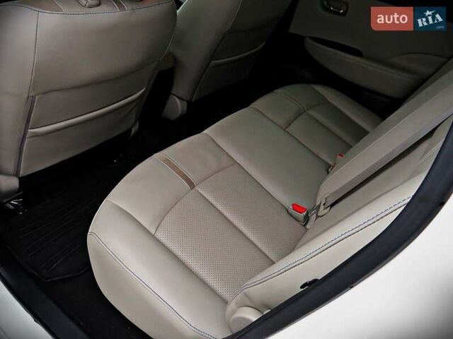 Білий Ніссан Ліф, об'ємом двигуна 0 л та пробігом 53 тис. км за 16800 $, фото 17 на Automoto.ua