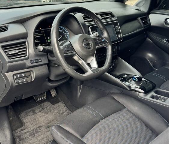 Білий Ніссан Ліф, об'ємом двигуна 0 л та пробігом 75 тис. км за 15700 $, фото 9 на Automoto.ua