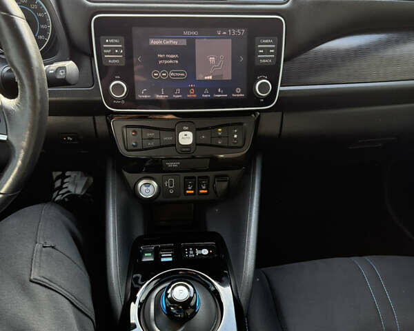 Белый Ниссан Лиф, объемом двигателя 0 л и пробегом 149 тыс. км за 15500 $, фото 25 на Automoto.ua