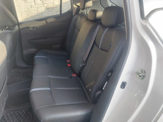 Белый Ниссан Лиф, объемом двигателя 0 л и пробегом 132 тыс. км за 12999 $, фото 15 на Automoto.ua