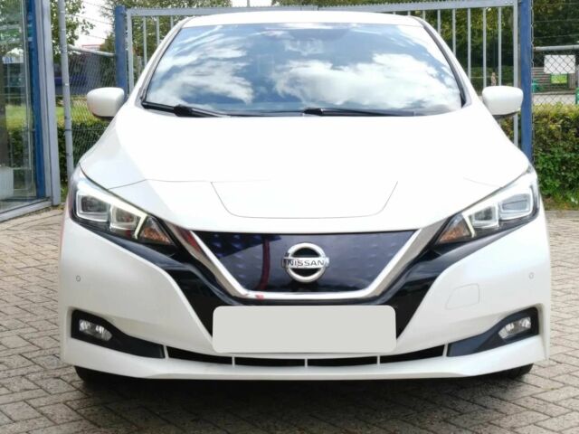 Белый Ниссан Лиф, объемом двигателя 0 л и пробегом 44 тыс. км за 3900 $, фото 1 на Automoto.ua