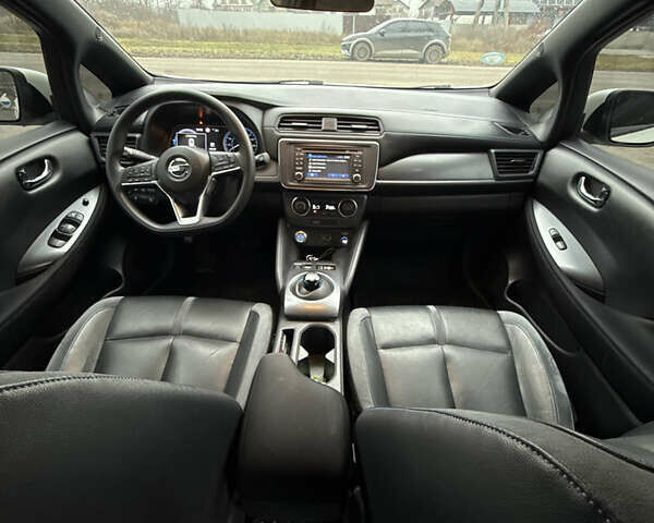 Белый Ниссан Лиф, объемом двигателя 0 л и пробегом 58 тыс. км за 13500 $, фото 35 на Automoto.ua