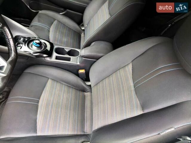 Белый Ниссан Лиф, объемом двигателя 0 л и пробегом 72 тыс. км за 13750 $, фото 2 на Automoto.ua