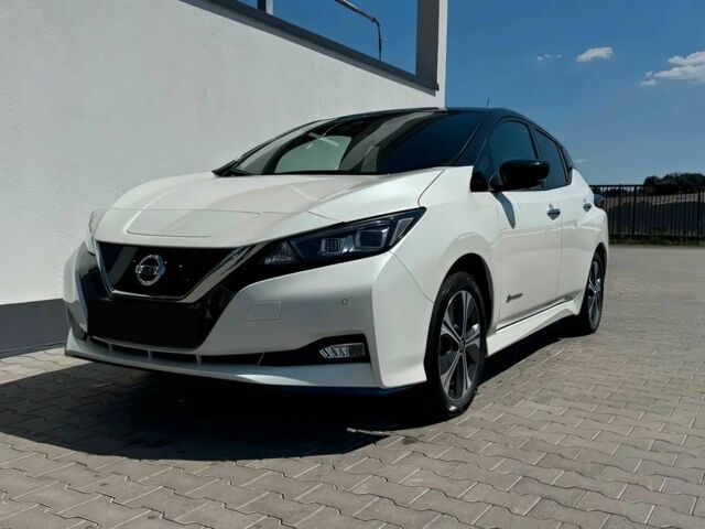 Білий Ніссан Ліф, об'ємом двигуна 0 л та пробігом 43 тис. км за 9000 $, фото 2 на Automoto.ua