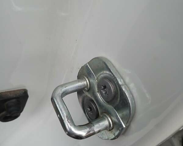 Белый Ниссан Лиф, объемом двигателя 0 л и пробегом 109 тыс. км за 12900 $, фото 19 на Automoto.ua