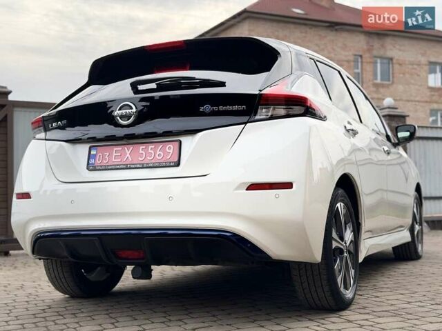 Белый Ниссан Лиф, объемом двигателя 0 л и пробегом 127 тыс. км за 14999 $, фото 16 на Automoto.ua