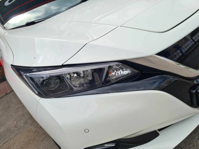 Білий Ніссан Ліф, об'ємом двигуна 0 л та пробігом 85 тис. км за 13500 $, фото 11 на Automoto.ua