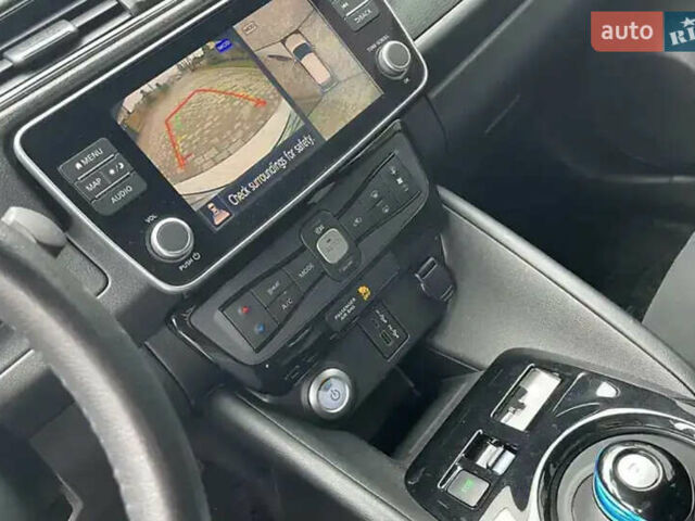 Білий Ніссан Ліф, об'ємом двигуна 0 л та пробігом 81 тис. км за 13700 $, фото 13 на Automoto.ua