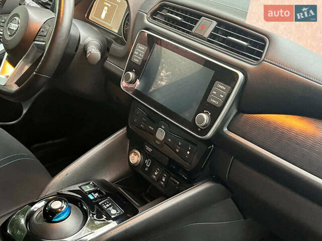 Белый Ниссан Лиф, объемом двигателя 0 л и пробегом 21 тыс. км за 14740 $, фото 27 на Automoto.ua