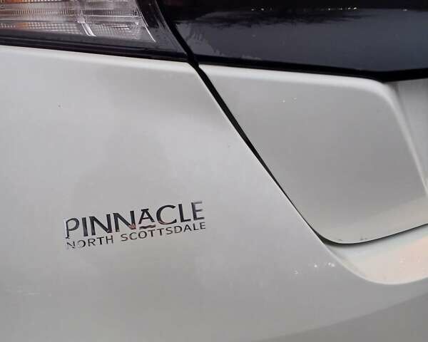 Белый Ниссан Лиф, объемом двигателя 0 л и пробегом 109 тыс. км за 12900 $, фото 5 на Automoto.ua