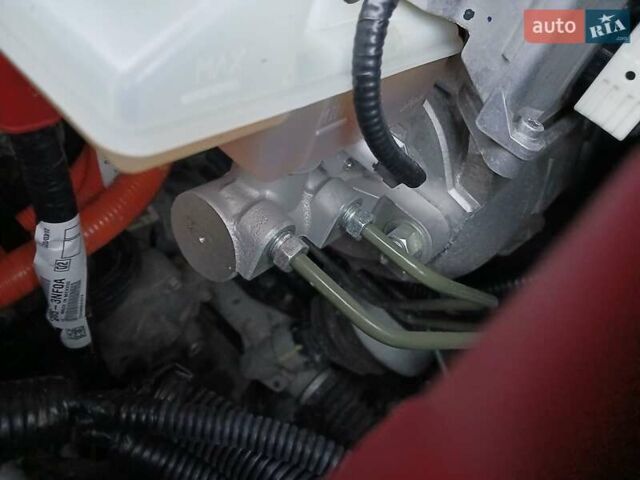 Белый Ниссан Лиф, объемом двигателя 0 л и пробегом 109 тыс. км за 12900 $, фото 26 на Automoto.ua