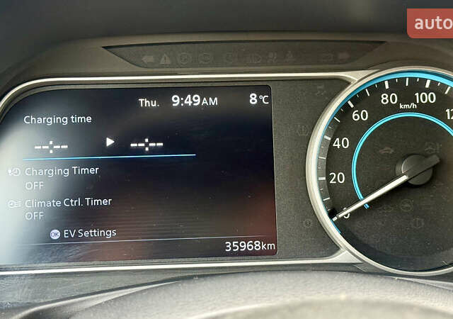 Білий Ніссан Ліф, об'ємом двигуна 0 л та пробігом 35 тис. км за 14599 $, фото 26 на Automoto.ua