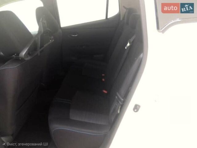 Белый Ниссан Лиф, объемом двигателя 0 л и пробегом 116 тыс. км за 15054 $, фото 5 на Automoto.ua