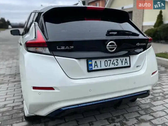 Білий Ніссан Ліф, об'ємом двигуна 0 л та пробігом 81 тис. км за 13700 $, фото 19 на Automoto.ua