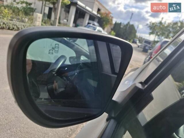 Белый Ниссан Лиф, объемом двигателя 0 л и пробегом 39 тыс. км за 14900 $, фото 23 на Automoto.ua