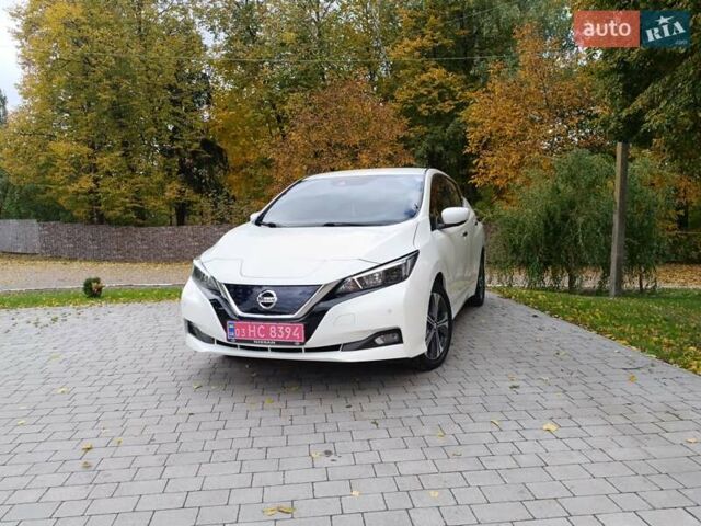 Белый Ниссан Лиф, объемом двигателя 0 л и пробегом 76 тыс. км за 13800 $, фото 5 на Automoto.ua