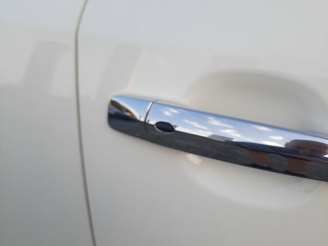 Білий Ніссан Ліф, об'ємом двигуна 0 л та пробігом 80 тис. км за 13500 $, фото 12 на Automoto.ua