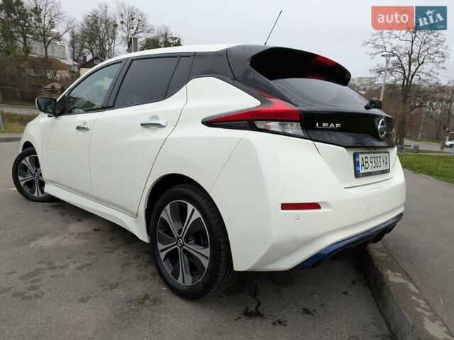 Белый Ниссан Лиф, объемом двигателя 0 л и пробегом 77 тыс. км за 12999 $, фото 3 на Automoto.ua