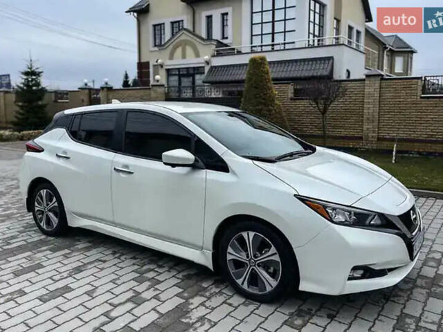 Білий Ніссан Ліф, об'ємом двигуна 0 л та пробігом 81 тис. км за 13700 $, фото 17 на Automoto.ua