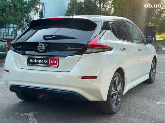 Белый Ниссан Лиф, объемом двигателя 0 л и пробегом 21 тыс. км за 15590 $, фото 8 на Automoto.ua